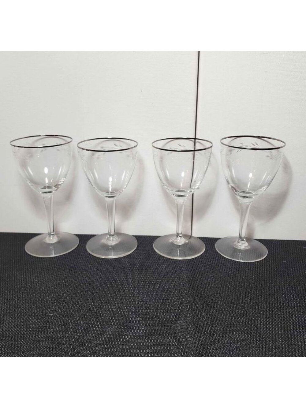 (4) Gorham Chanson Etched Platinum Rim Short WINE GLASSES Set abt 5.5" Tall Beau